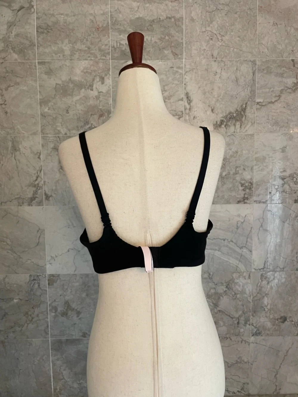 Victoria’s Secret Body Lined Perfect Coverage Bra